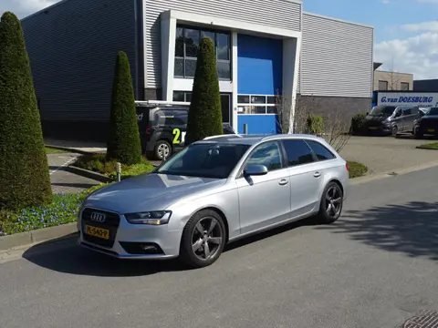 Audi A4 Avant 2.0 TDI Advance automaat
