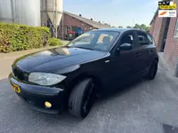 BMW 1-serie 116i 5 DRS MOTORSCHADE