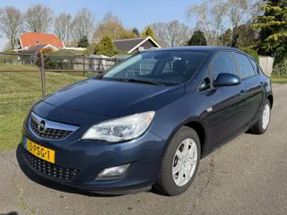 Opel Astra 1.6 Edition Airco/LMV/Cruise (bj 2011)
