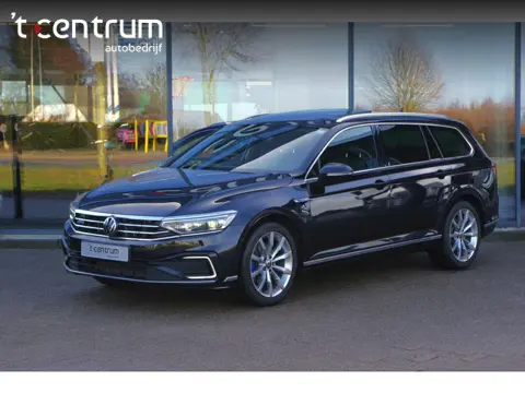 Volkswagen Passat Variant 1.4 TSI PHEV GTE 218 PK BNS, Panoramadak, Matrix-LED, Winterpakket, Keyles