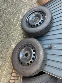 4 winterbanden op stalen velg 185/65 R 15 (Renault Clio)