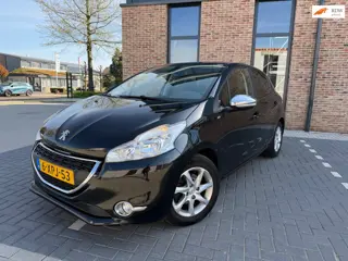 Peugeot 208 1.2 VTi Style