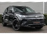 Volkswagen Tiguan eHybrid 272PK R-line l Leder l H&K l Trekhaak l 20