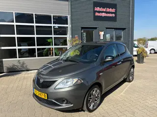 Lancia Ypsilon 0.9 TwinAir Navigatie Automaat