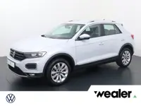 Volkswagen T-Roc 1.5 TSI Sport | 150 PK | Automaat | Trekhaak | Navigatiesysteem | Adaptive cruise c