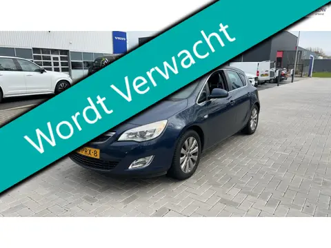 Opel Astra 1.6 Turbo 180pk Automaat 2e eig. 5-deurs Clima Trekhaak 1500kg.