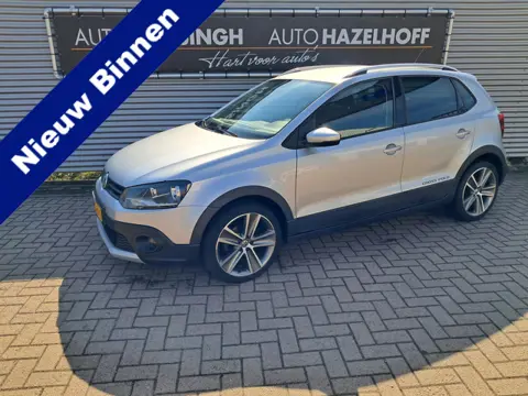 Volkswagen Polo 1.2 TSI Cross | Clima | Cruise control | Trekhaak | LM Velgen | Privacy glas | RIJKL