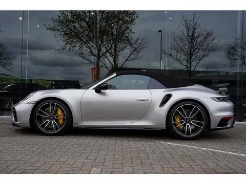 Porsche 911 Cabrio 3.8 Turbo S GERESERVEERD