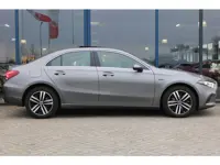 Mercedes-Benz A-Klasse 250e AUT8 Luxury Limited PANORAMADAK LEDER MEMORY SFEER CARPLAY KEY-LESS GO M