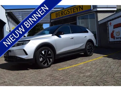 Opel Grandland 1.2 Turbo Hybrid GS line (bj 2025)