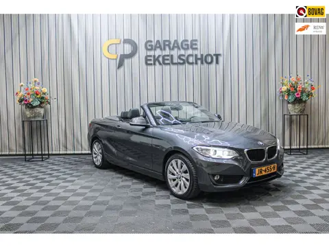 BMW 2-serie Cabrio 220i Sport|Stoelver|Cruise|Navi