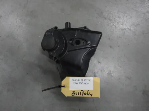 MOTORBLOKDEKSEL VOORTANDWIEL Suzuki GSR 750 2011 - 2016 /