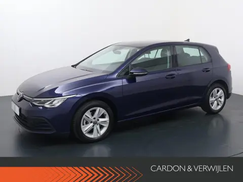 Volkswagen Golf 1.0 eTSI Life | 110 PK | Automaat | Adaptive cruise control | Achteruitrijcamera | A