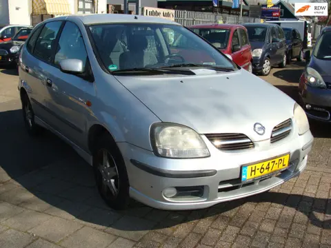 Nissan Almera Tino 1.8