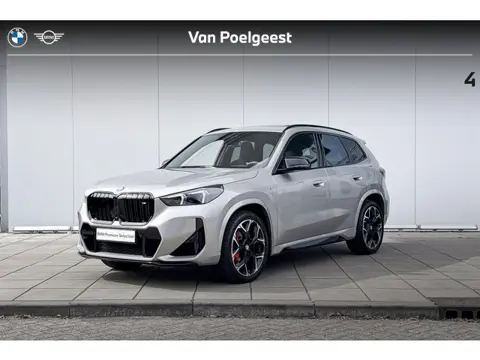 BMW X1 M35i Harman-Kardon / Head-Up / Glazen Schuifdak / Driving Assistant Professional / Parking As