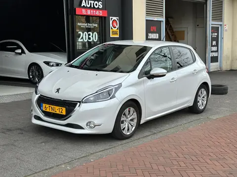 Peugeot 208 1.2 e-VTi Envy Automaat Clima Camera Carplay PDC