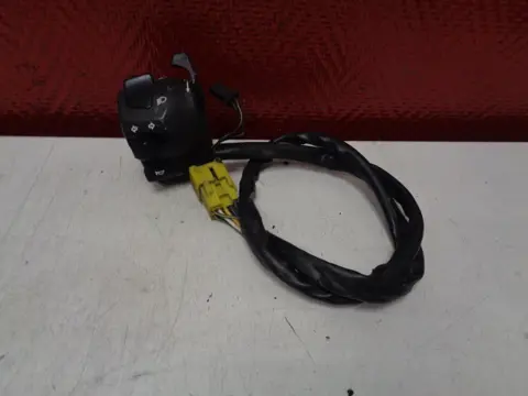 STUURSCHAKELAAR LINKS Suzuki GSX R 600 1995 - 2000