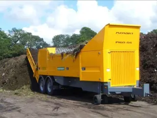 Menart P 160 DS diesel motor aangedreven