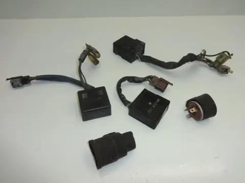 RELAIS Honda VF 700 750 S Sabre 1982 - 1985