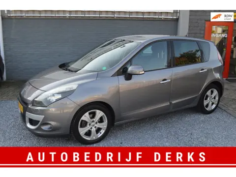 Renault Scénic 2.0 Dynamique Automaat Airco Navi Trekhaak 5Drs