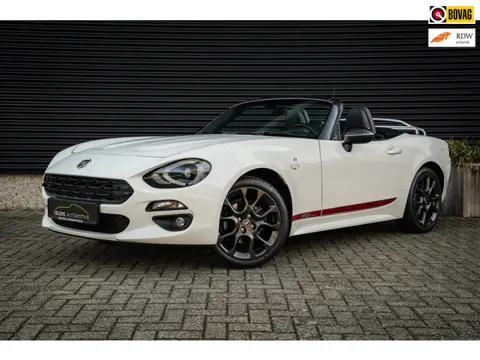 Fiat 124 Spider 1.4 MultiAir Turbo Automaat | Navigatie | Parelmoer Lak | Bagagerek | Camera | DAB+ 