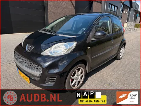 Peugeot 107 1.0-12V Sublime | 5 DEURS|SPORTVELGEN| AIRCO|NWE.APK|