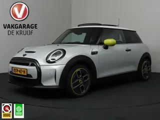 Mini Mini Electric MINI Yours 33 kWh | SoH 95,9% | 3 fase | Camera | Cruise Control | Panoramadak!