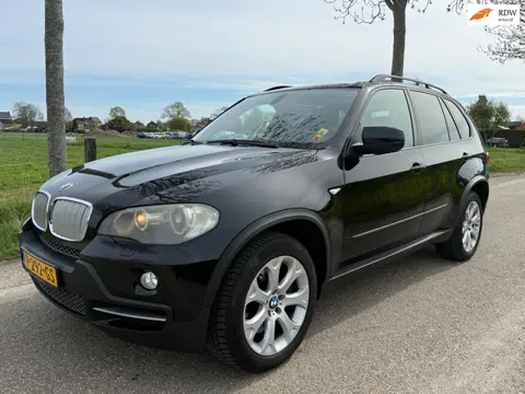 BMW X5 BMW X5- XDrive 4.8 HighExecutive PanoDak/KeylesdGo/ Achterbank Scherm/Zeer Luxe