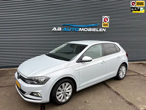 Volkswagen Polo 1.0 TSI Highline AUTOMAAT/ PARKEERSENSOREN/ CARPLAY