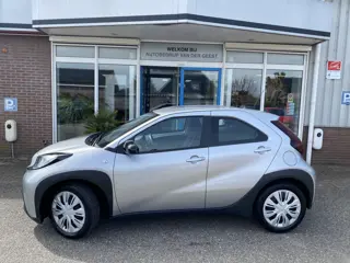 Toyota Aygo X 1.0 VVT-i S-CVT Play (bj 2023, automaat)