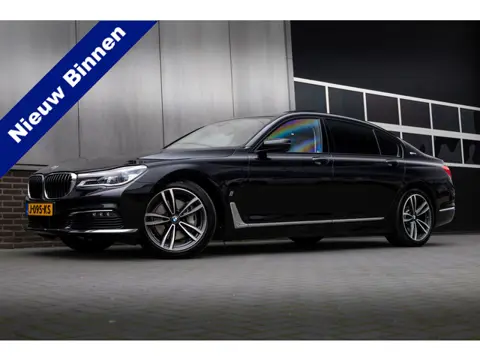 BMW 7 Serie 740Le 327 pk xDrive iPerformance / Nieuwstaat/ Dealer.ond/ Bowers&Wilkins/ Achteras-Stur