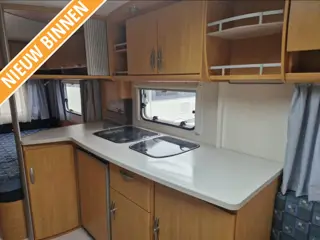 Eifelland Holiday 495 TF RONDZIT, FRANS BED