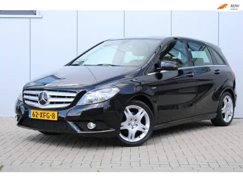 Mercedes-Benz B-klasse 200 CRUISE I ELEKTRISCH TREKHAAK I NAVI I NAVI I
