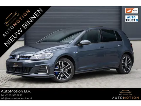 Volkswagen Golf 7.5 1.4 TSI PHEV GTE PANO CAMERA KEYLESS ACC