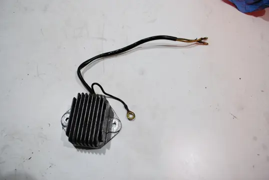 SPANNINGSREGELAAR Suzuki GS 1000 1970 - 2012