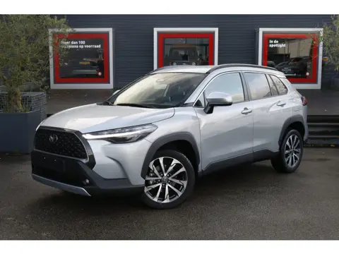 Toyota Corolla Cross Hybrid 140 Style + Premium Pack I | BSM | Stuurverwarming | Elektrische achterk