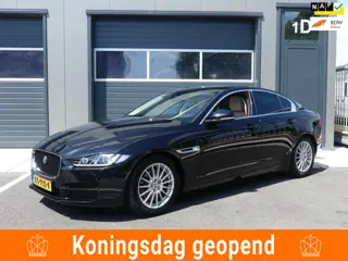 Jaguar XE / XF 2.0 D Portfolio AUTOMAAT Leer Navi LMV PDC Camera Trekhaak NAP!