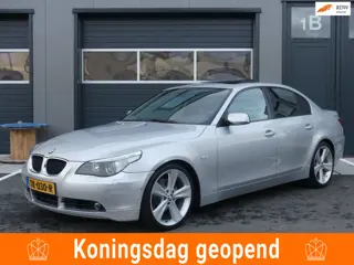 BMW 5-serie 530i Executive Automaat Leder Navi 19Inch Xenon Schuifdak Trekhaak