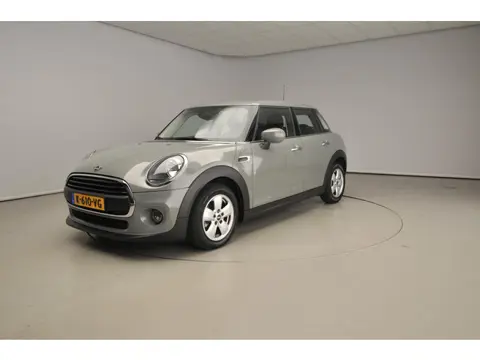 Mini 5-deurs One Automaat / Climate / Cruise / Navigatie / PDC / ISOFIX / Alu wielen 16 inch