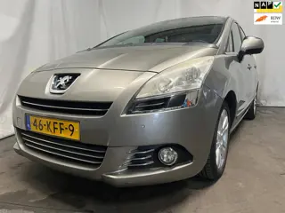 Peugeot 5008 1.6 VTi ST Premiere 7p. - Schade