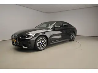 BMW i4 Gran Coupe eDrive40 | M-Sportpakket | LED | Leder | Navigatie | Sportstoelen | Stoelverwarmin