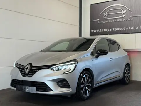Renault Clio 1.0 TCe 90 Techno Cruise Control, Apple Carplay, Keyless, Groot Infotainment, LED, Acht