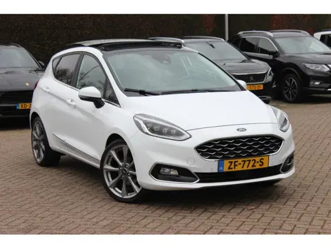 Ford Fiesta 1.0 EcoBoost Vignale Panoramadak / Camera / Leder / 18'' / Navigatie / B&O / Dodehoek / 