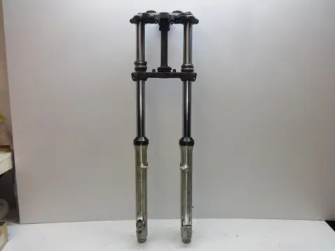 VOORPOTEN COMPLEET Suzuki GN 400 1970 - 2012