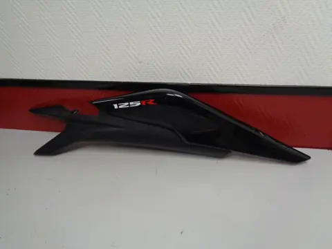 RECHTER ACHTERKANT Honda CBR 125 R 2011 - 2016