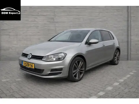 Volkswagen Golf TSI Comfortline | Clima | Navi | (bj 2014)
