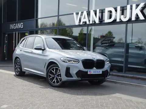 BMW X3 xDrive30e M Sportpakket Pano.Dak Hifi Cockpit Pro Leder LED-koplampen 19''LM Velgen