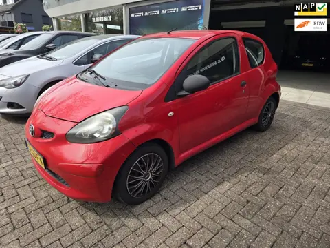 Toyota Aygo 1.0-12V | INRUILKOOPJE | EXPORT | APK TOT 07-05 | ZO MEE |