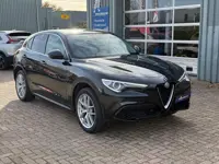 Alfa Romeo Stelvio 2.0 T AWD 280PK | Pano | Memory