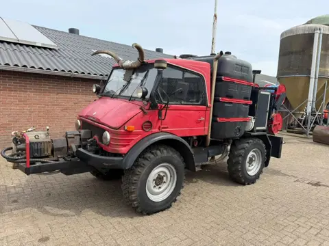 Unimog Spuitwagen